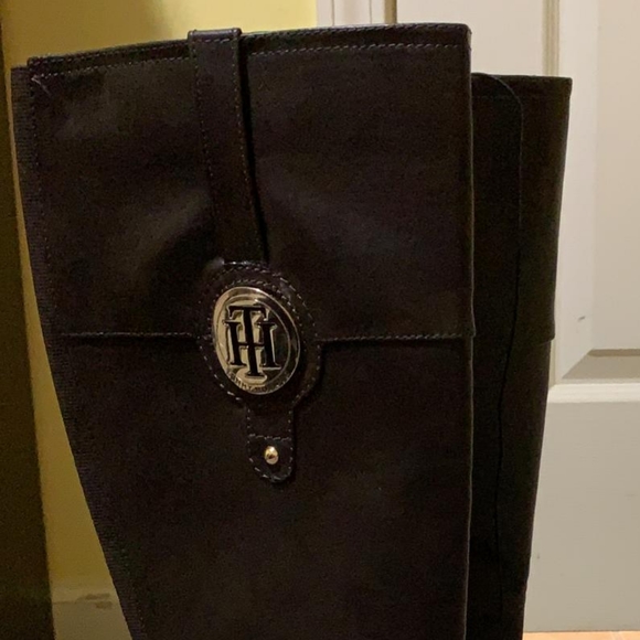 Shose - Picture 2 of 3